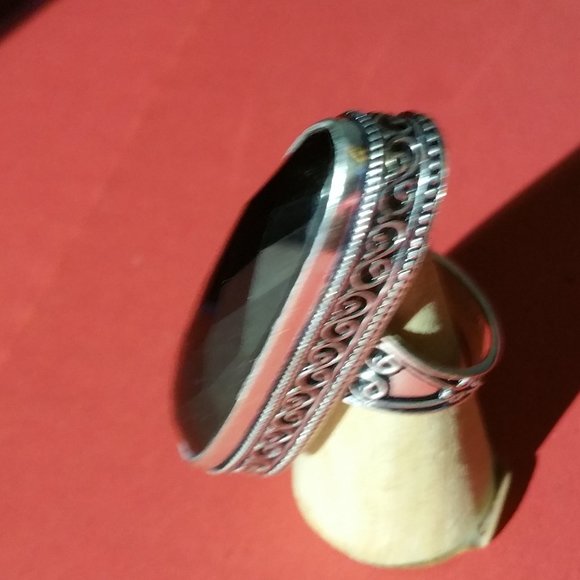 BLACK ONYX  SIZE 6.5  SILVER SCROLL RING - Picture 2 of 6